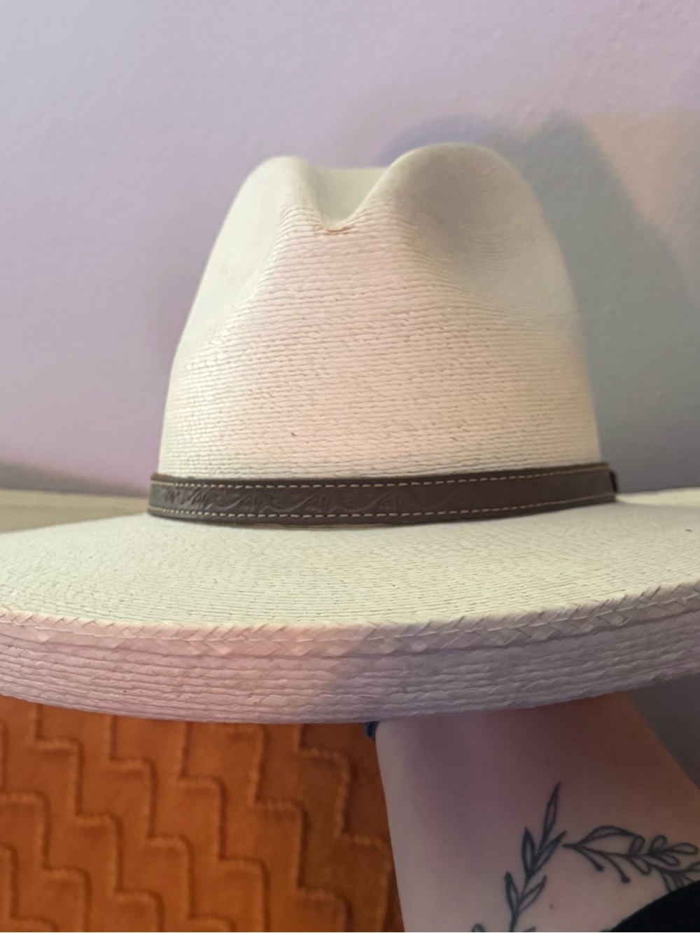 Atwood La Rachera white Palm Leaf straw cowboy hat - Picture 6 of 7